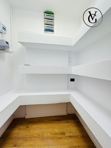 Eforie, apartament 3 camere, central, ideal investitie